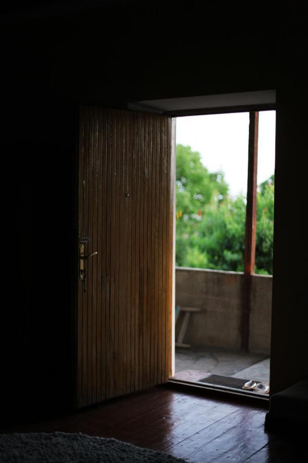 Noosh Guesthouse Ashnak Ngoại thất bức ảnh